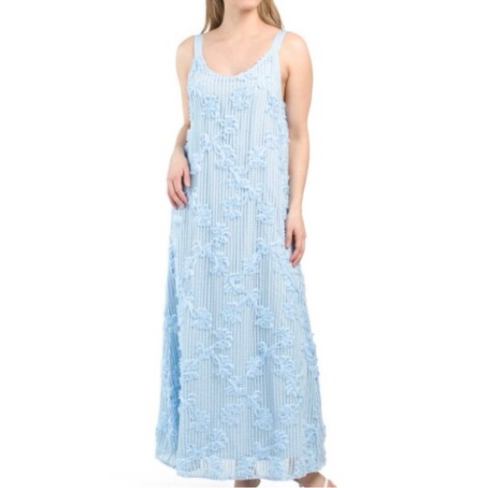 En Saison Light Blue Floral Applique Maxi Dress